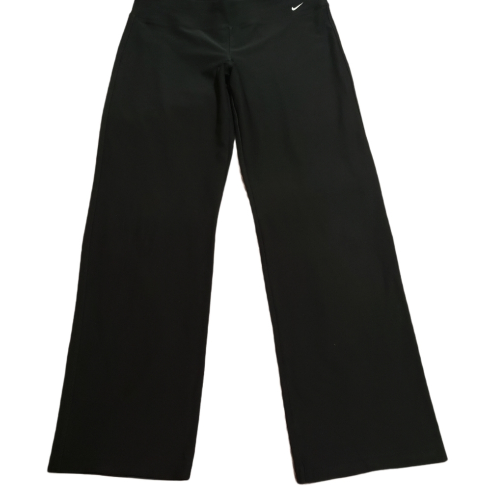 Women's Dri-Fit Nike Pants...size Medium in black